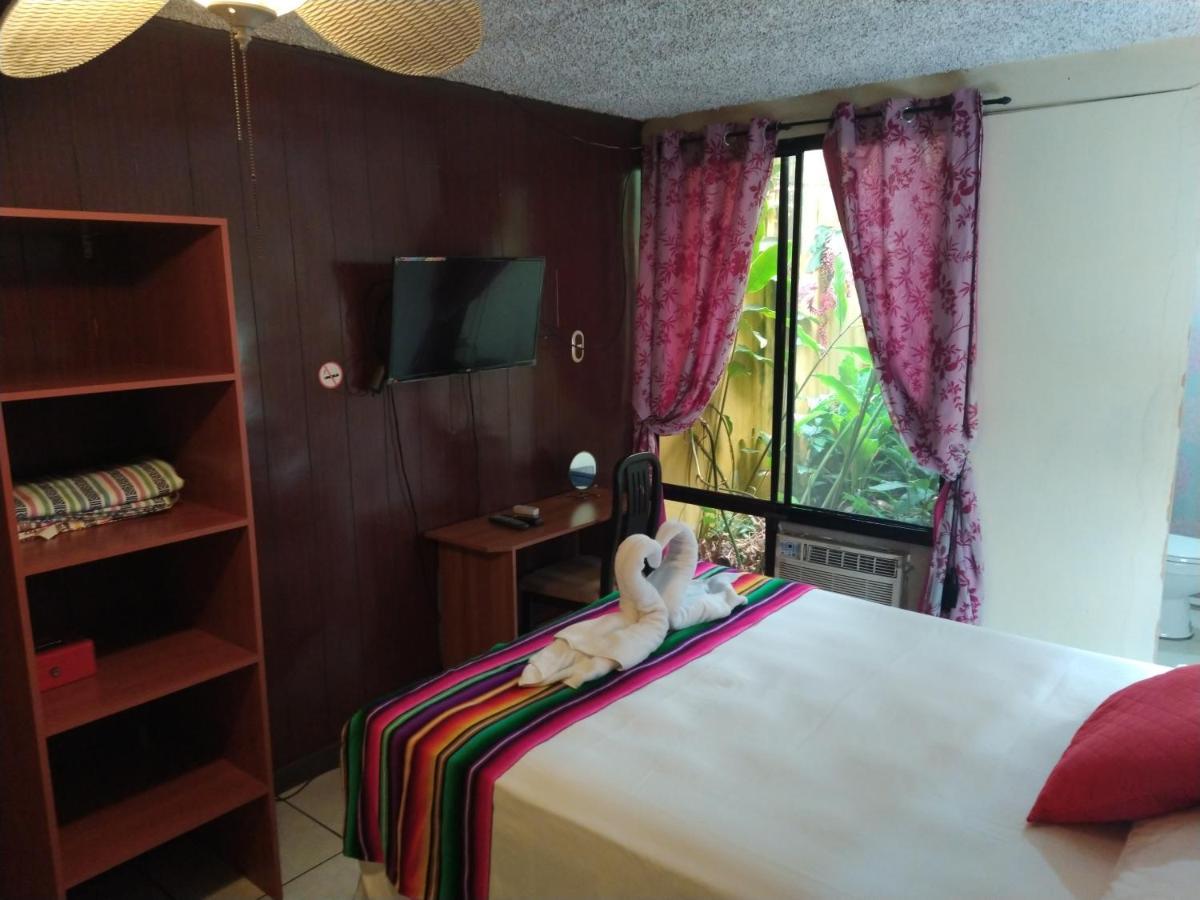 Hotel Antiguo Antiguo Cuscatlan Ngoại thất bức ảnh