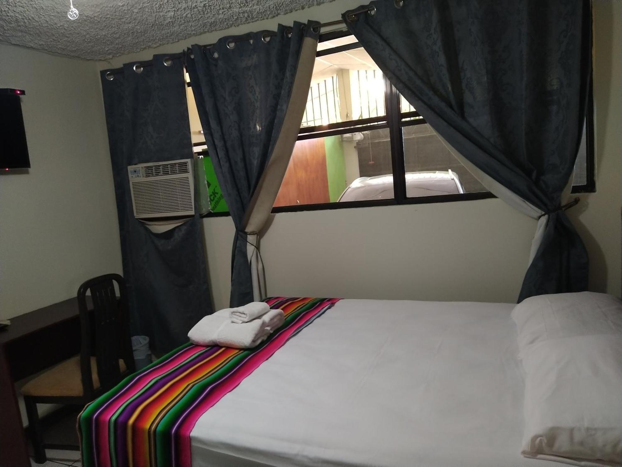 Hotel Antiguo Antiguo Cuscatlan Phòng bức ảnh